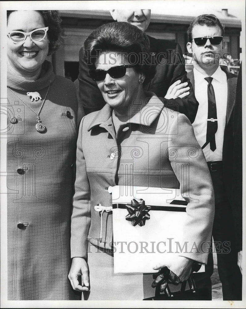 1969 Press Photo Mrs. Spiro Agnew arrives at New Orleans International airport- Historic Images