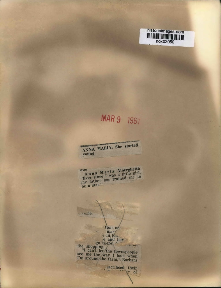 1961 Press Photo Anna Maria Alberghetti in sparkly dress - nox02050