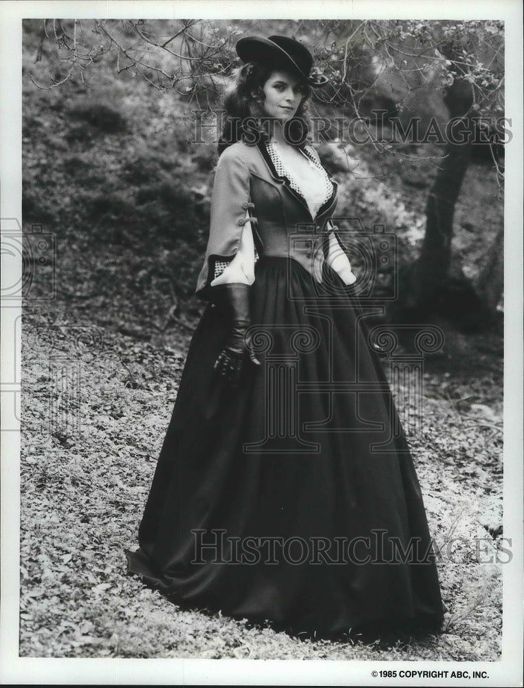 1985 Press Photo Kirstie Alley as Virgilia Hazard in North and South, on ABC.- Historic Images