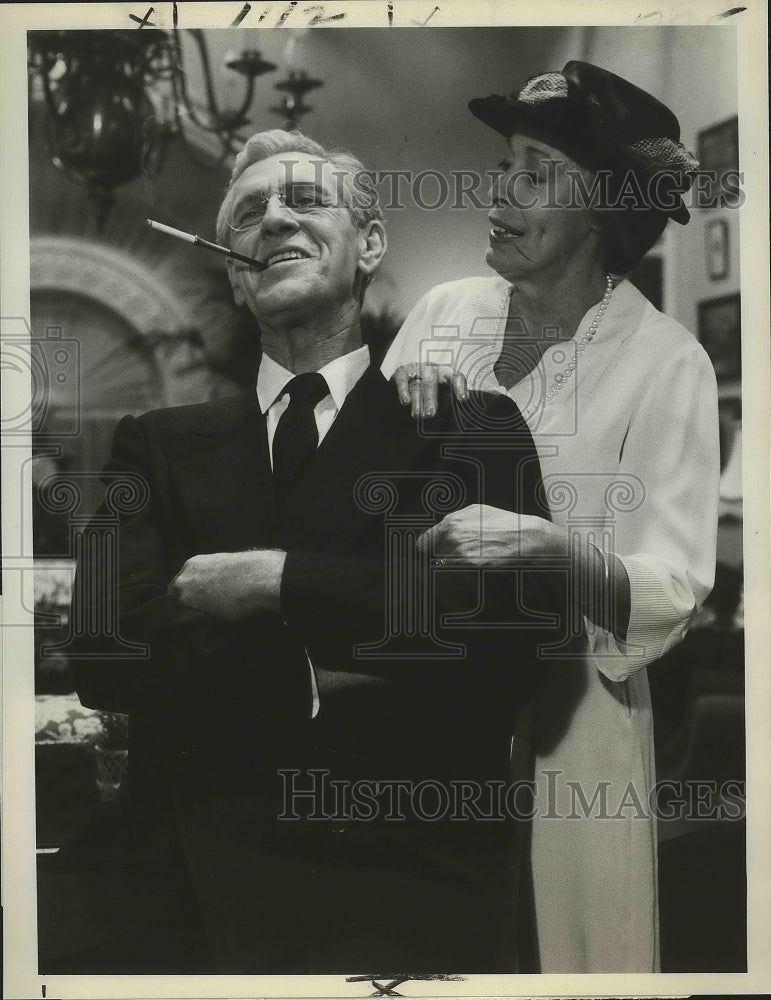 1979 Press Photo John Anderson &amp; Eileen Heckart in Backstairs at the White House- Historic Images