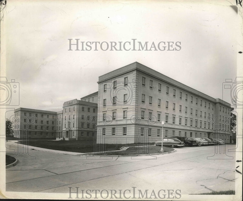 Load image into Gallery viewer, 1951 Press Photo Four-Story structure adds to VA Hospital near Alexandria

