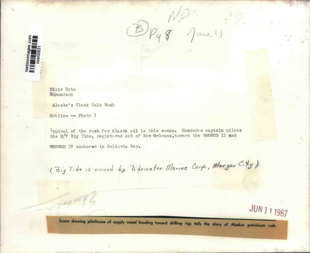 1967 Press Photo Alaska - Pilothouse of Supply Vessel Head to Oil Drilling Rigs