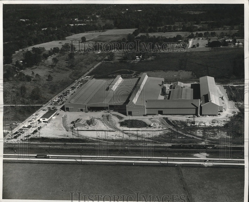Load image into Gallery viewer, 1968 Press Photo Aerial photo of new site for Dibert, Bancroft &amp; Ross Co. plant.

