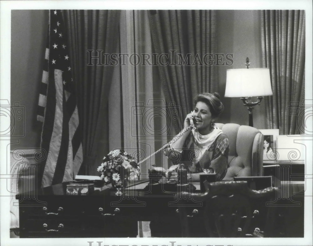 1985 Press Photo Actress Patty Duke Stars as a President in Hail to the Chief