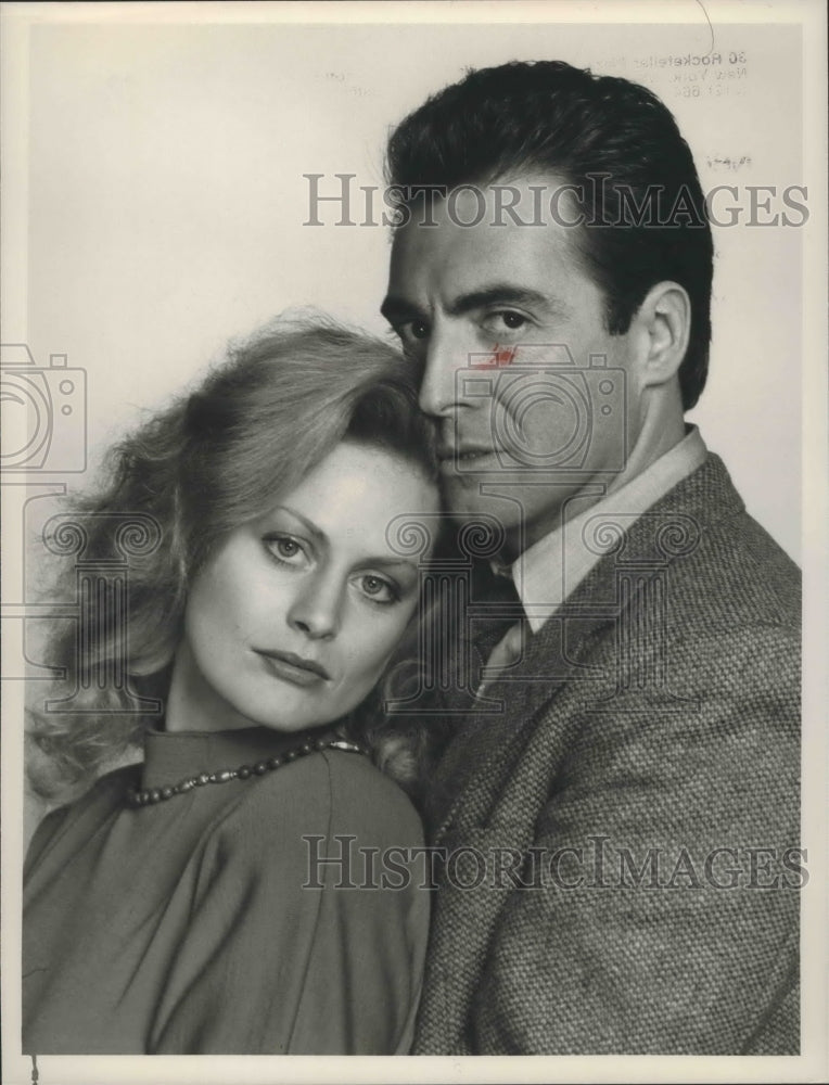 1989 Press Photo Beverly D&#39;Angelo and Armand Assante in Hands of a Stranger.- Historic Images