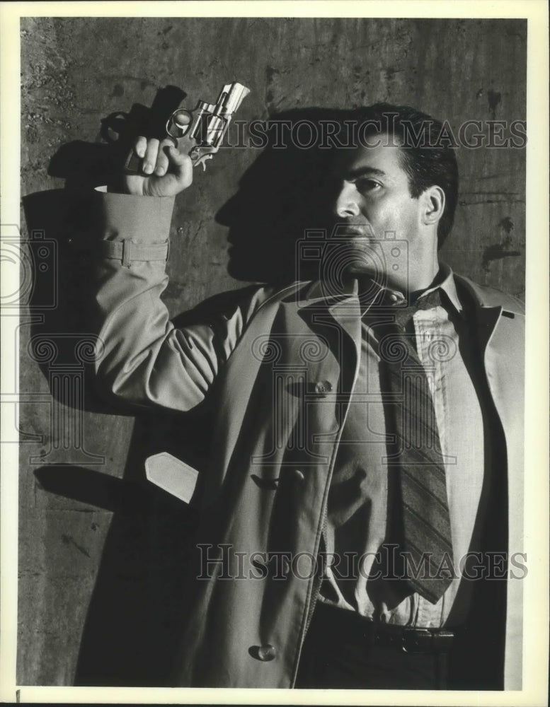 1987 Press Photo Armand Assante stars in Hands of a Stranger, on NBC.- Historic Images