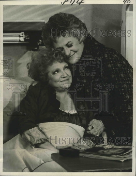 1976 Press Photo Hermione Baddeley & Beatrice Arthur star on Maude, on CBS.