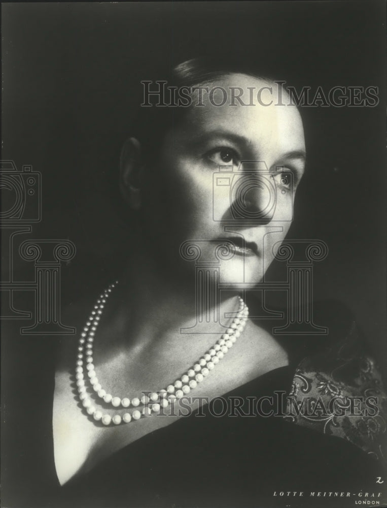 1972 Press Photo Gina Bachauer, pianist. - nox03555