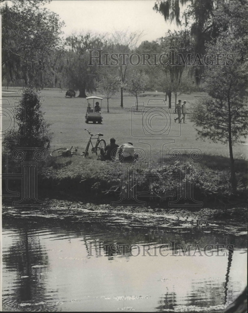 1972 Press Photo View of the Audubon Park Golf Course on Easter Sunday.- Historic Images