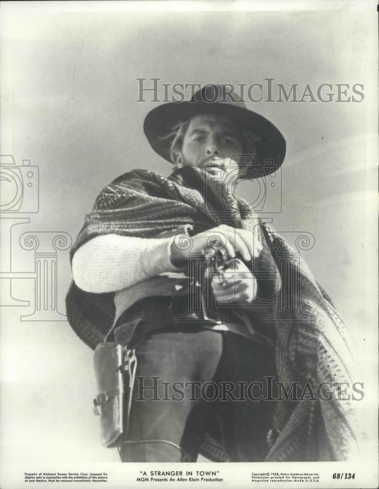 1968 Press Photo Actor Tony Anthony in A Stranger in Town - nox03752