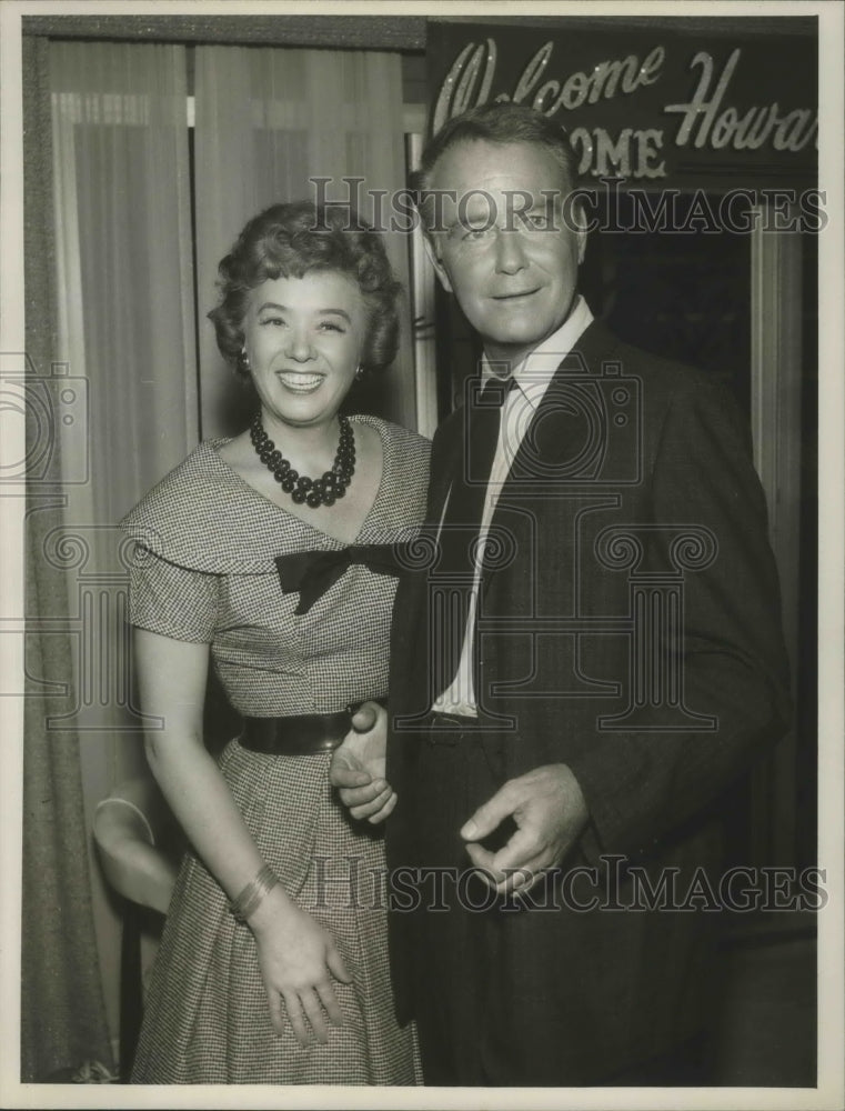 1960 Press Photo Lew Ayres on The Du Pont Show with June Allyson. - nox04009