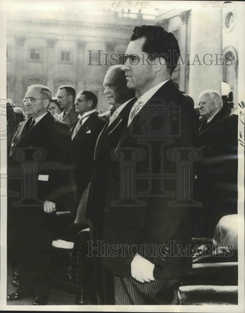 Load image into Gallery viewer, 1976 Press Photo The Capitol in Washington, presidents - nox04099
