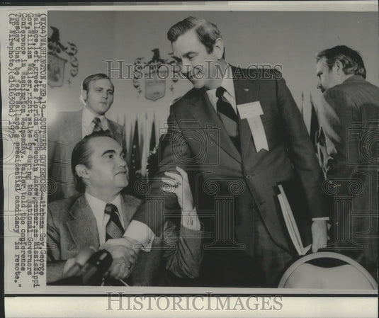1975 Press Photo Alabama Gov. George Wallace Greets Florida Gov. Reubin Askew.