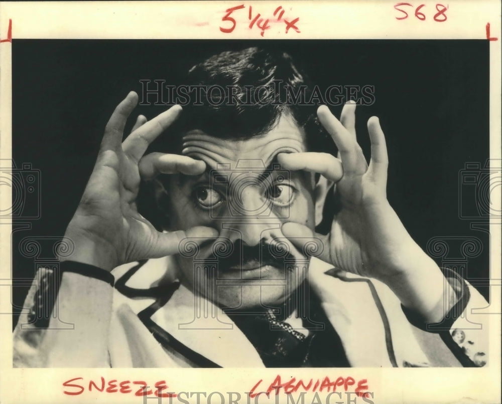 1988 Press Photo Actor Rowan Atkinson in The Sneeze - nox04216- Historic Images