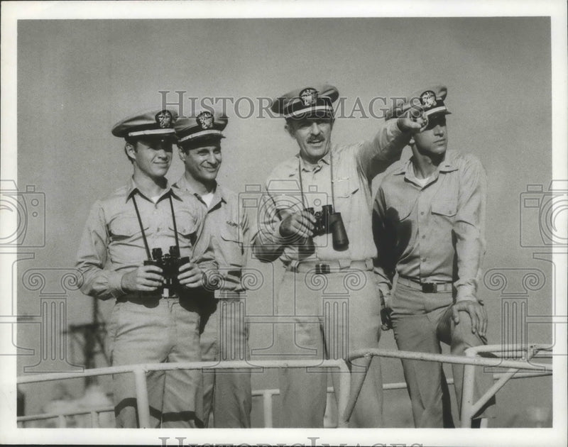 Load image into Gallery viewer, 1978 Press Photo John Astin and Richard Gilliland star in Sea Tiger. - nox04234
