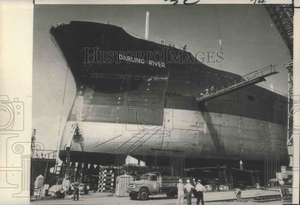 1966 Press Photo The ore carrier Darling River, largest ever built in Australia.