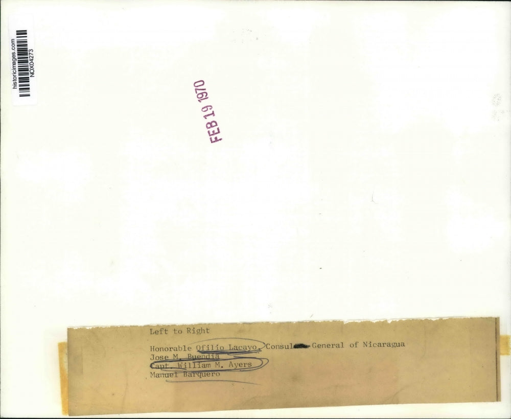 1970 Press Photo Businessmen with Comite Pro-Damnificades de Bluefields sign