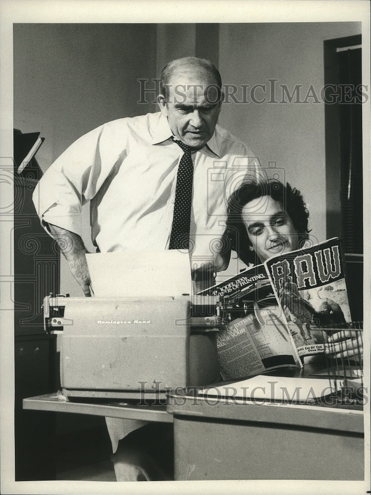 1980 Press Photo Edward Asner and David Paymer in Season Premiere on Lou Grant- Historic Images