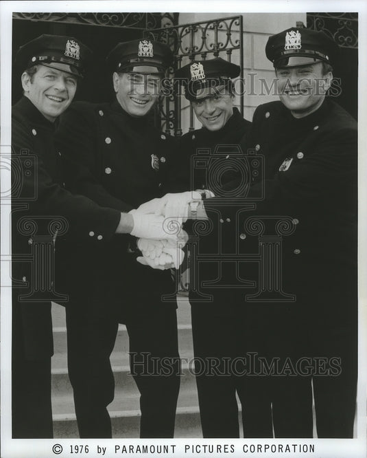 1976 Press Photo Graduation From Police Academy Scene on Law and Order