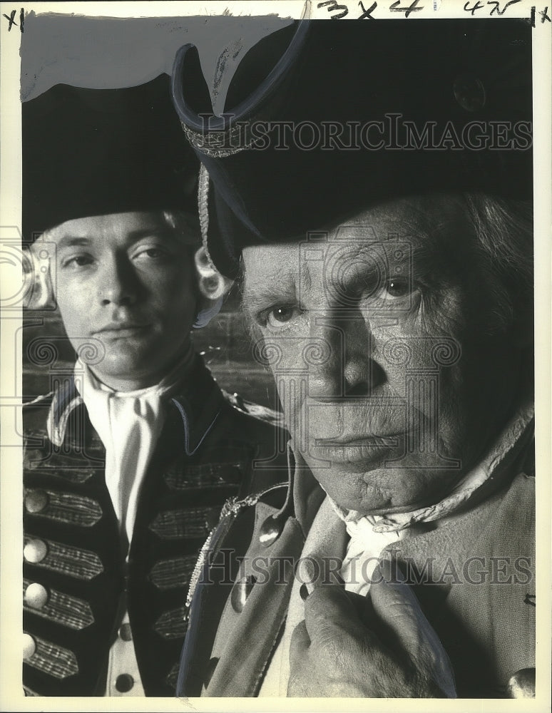 Load image into Gallery viewer, 1975 Press Photo Richard Basehart &amp; Simon Ward in Valley Forge - nox04631

