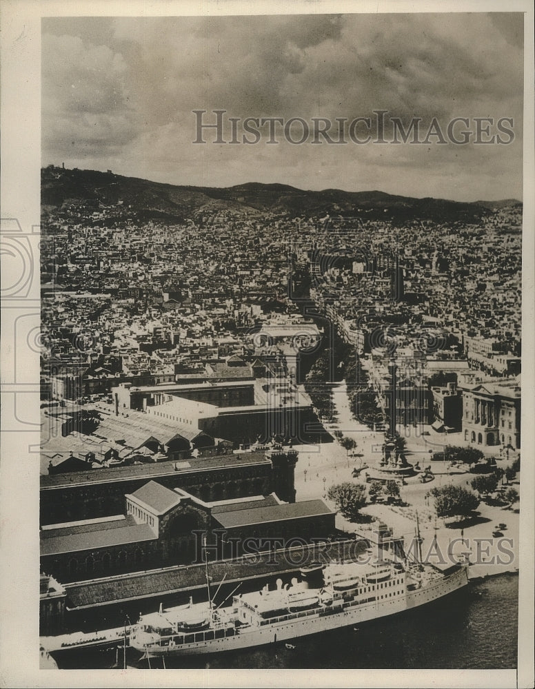 Press Photo View of a Ship at Unidentified City Port - nox04647