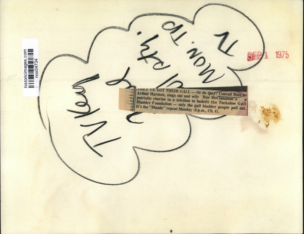 1975 Press Photo Conrad Bain & Rue McClanahan Singing on Maude - nox04734