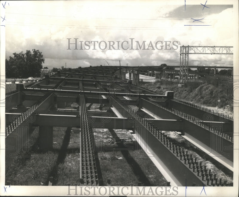 Load image into Gallery viewer, 1965 Press Photo Six-lane bridge to connect Baton Rouge and Port Allen
