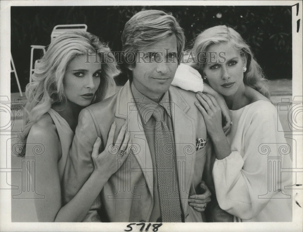 1981 Press Photo Priscilla Barnes, Dirk Benedict, Shelley Smith in &quot;Scruples&quot;- Historic Images