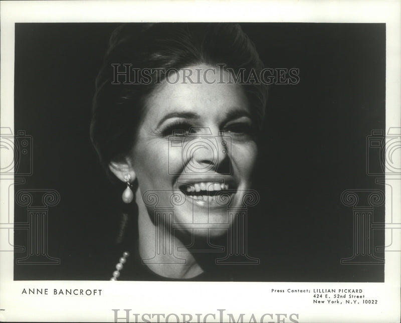 Load image into Gallery viewer, 1970 Press Photo Anne Bancroft - nox05626
