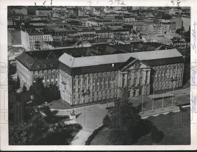 Load image into Gallery viewer, 1953 Press Photo Aerial View of Building in US Sector of Berlin, Germany
