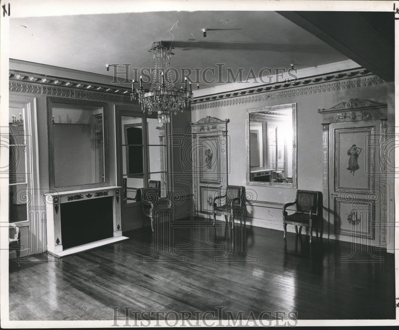 Load image into Gallery viewer, 1952 Press Photo Tapestry and furniture exhibited at Cabildo, New Orleans
