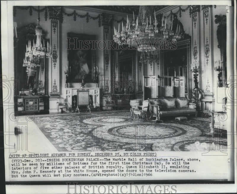 Load image into Gallery viewer, 1966 Press Photo Buckingham Palace - Interior of Marble Hall, London, England
