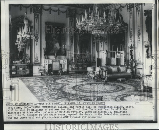 1966 Press Photo Buckingham Palace - Interior of Marble Hall, London, England