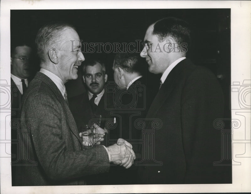 Load image into Gallery viewer, 1946 Press Photo Sir Alexander Cadoran &amp; Ambassador Andrei Gromyko at Reception
