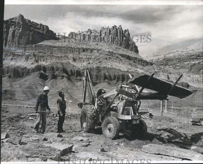 Load image into Gallery viewer, 1975 Press Photo Mining Operations in Capitol Reef National Park, Utah
