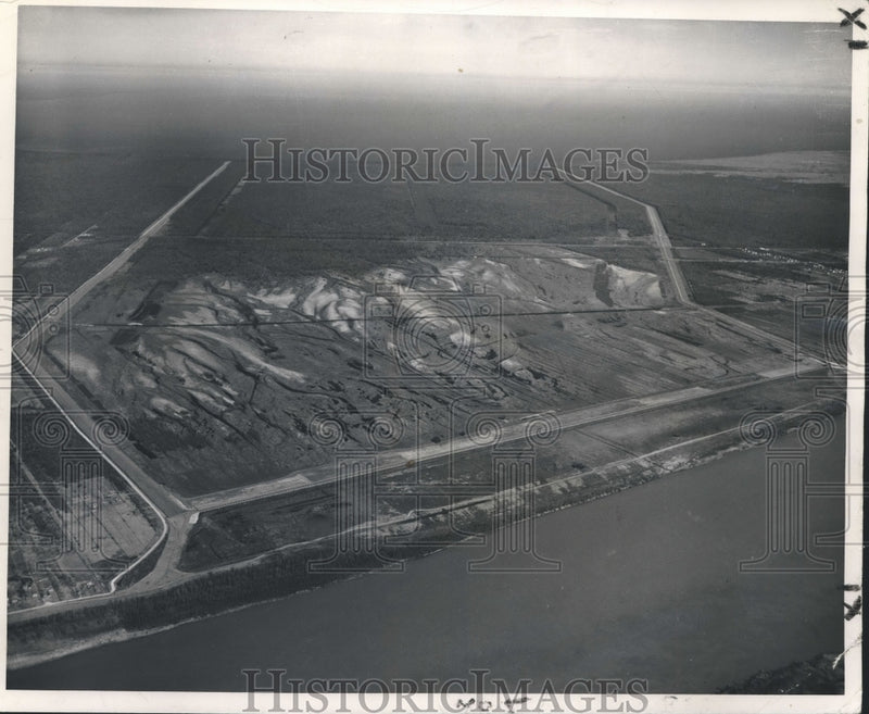 Load image into Gallery viewer, 1950 Press Photo New Orleans - Aerial View Bonnet Carre Spillway Gates &amp; Levees
