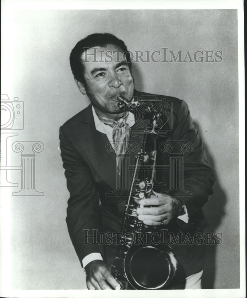 1973 Press Photo Sam Butera Playing Saxophone, New Orleans, Louisiana- Historic Images