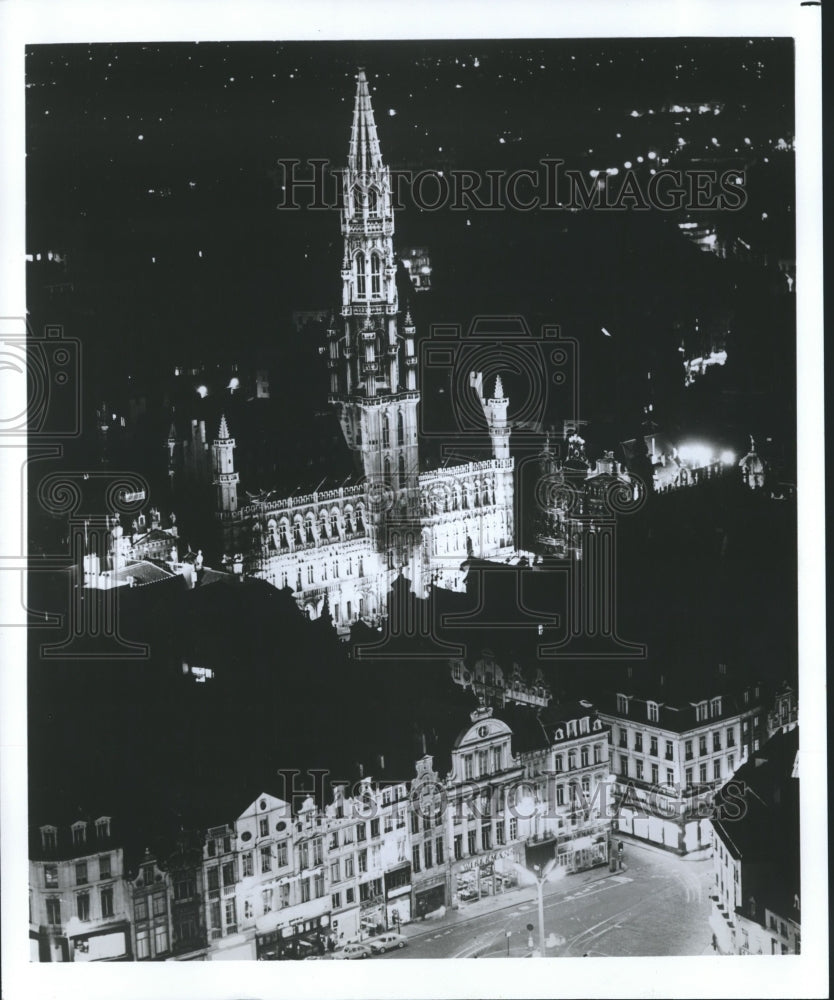 1979 Press Photo Belgium - View of City Hall in Brussels at Night - nox07945