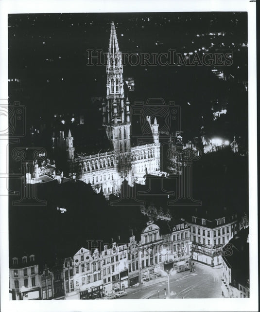 1979 Press Photo Belgium - View of City Hall in Brussels at Night - nox07945