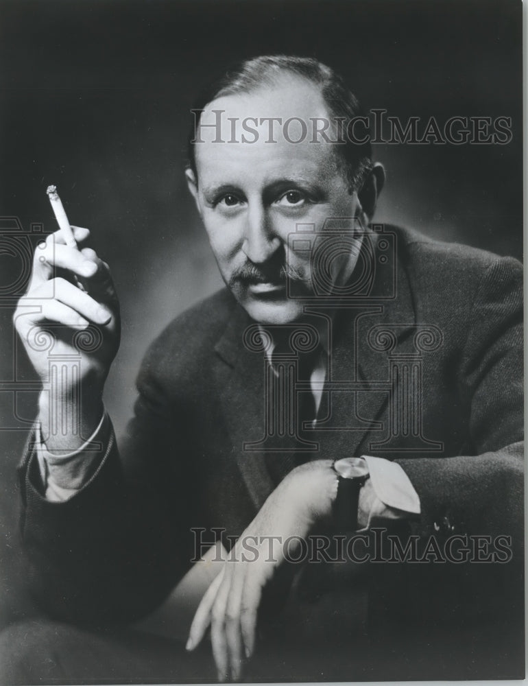 1965 Press Photo Portrait of Author Heywood Hale Broun - nox08131