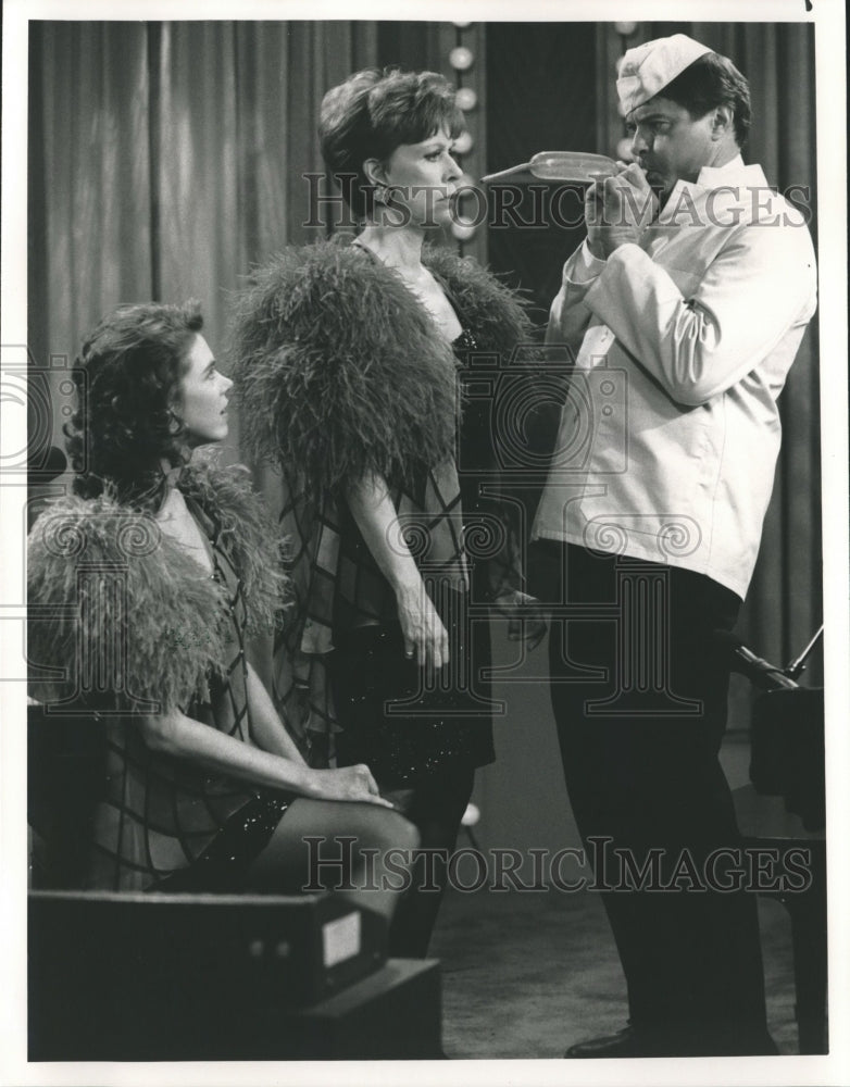 1990 Press Photo Carol Burnett, Carrie Hamilton, Robert Urich, "Carol & Company"