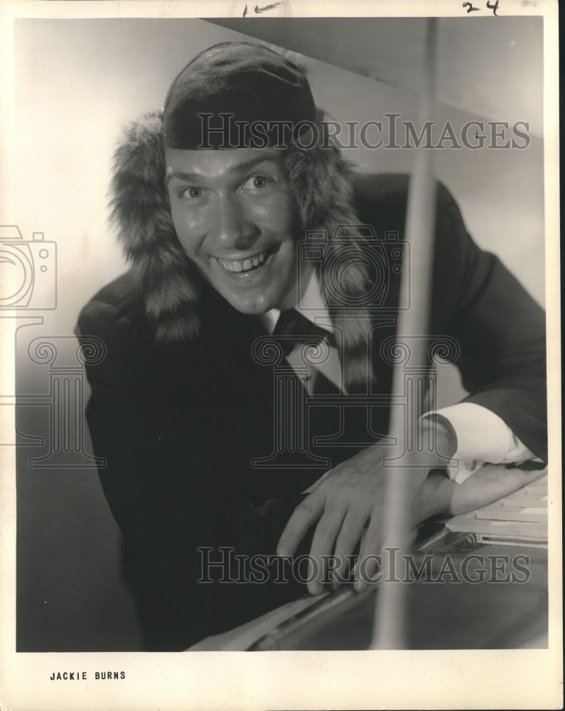 1958 Press Photo Jackie Burns, Piano Comedian, to Perform in New Orleans