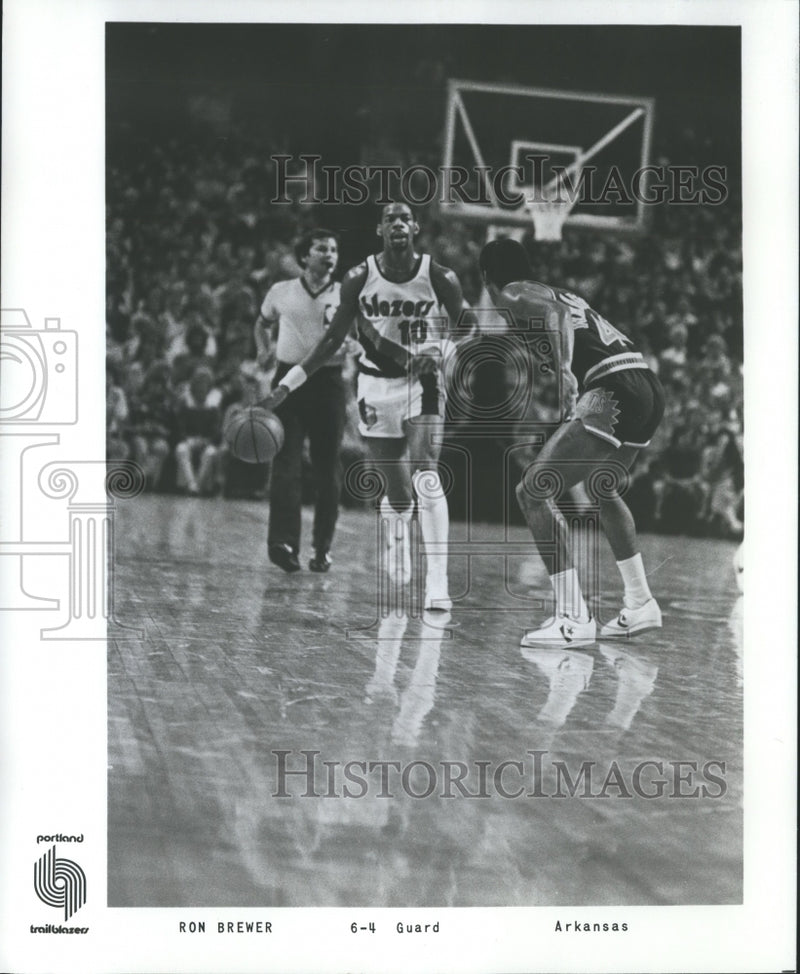 Load image into Gallery viewer, 1979 Press Photo Basketball - Portland Trail Blazers Guard Ron Brewer
