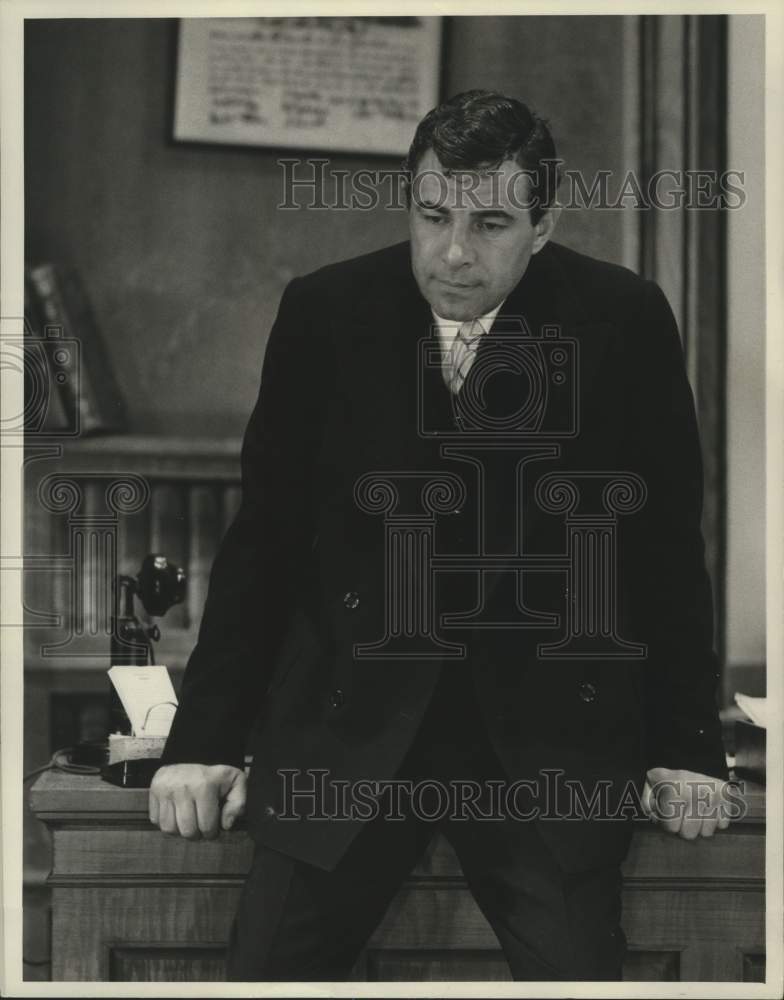 1961 Press Photo Bob Carroll, star of comical hit, Fiorello! - nox09633- Historic Images