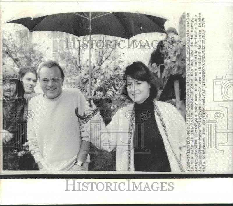 Load image into Gallery viewer, 1974 Press Photo Princess Elizabeth of Yugoslavia and Actor Richard Burton

