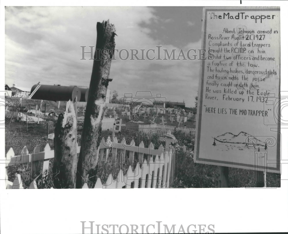 1982 Press Photo Grave of Albert Johnson, Aklavik, Northwest Territories, Canada
