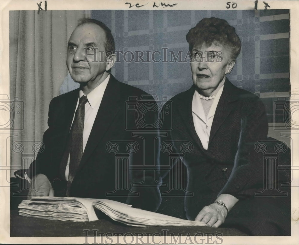 1959 Press Photo Novelist Ben Lucien Burman and His Wife - nox11195