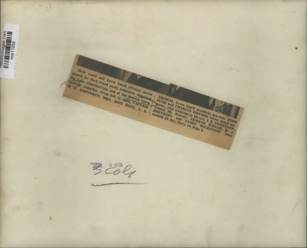 1937 Press Photo Dock and Levee Board officials on Dock board's yacht, Louisiana