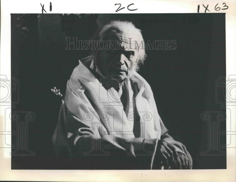 Load image into Gallery viewer, 1972 Press Photo Charles Boyer as High Lama in "Lost Horizon" - nox11267
