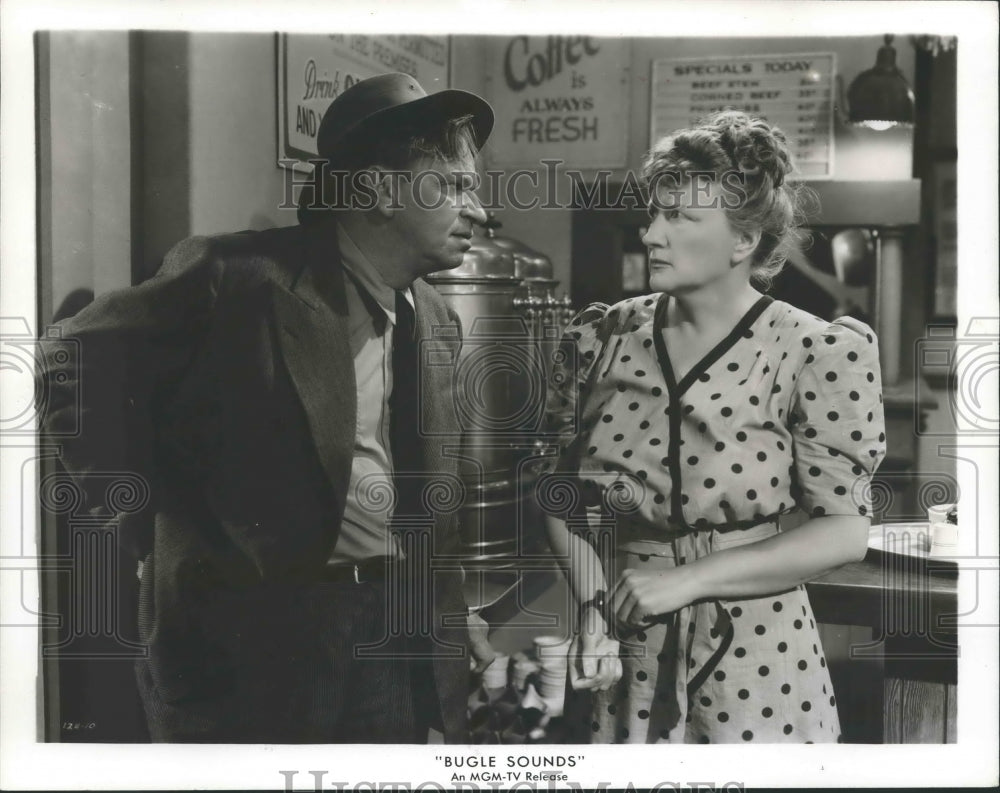 1988 Press Photo Wallace Beery and Marjorie Main in &quot;Bugle Sounds,&quot; MGM-TV- Historic Images